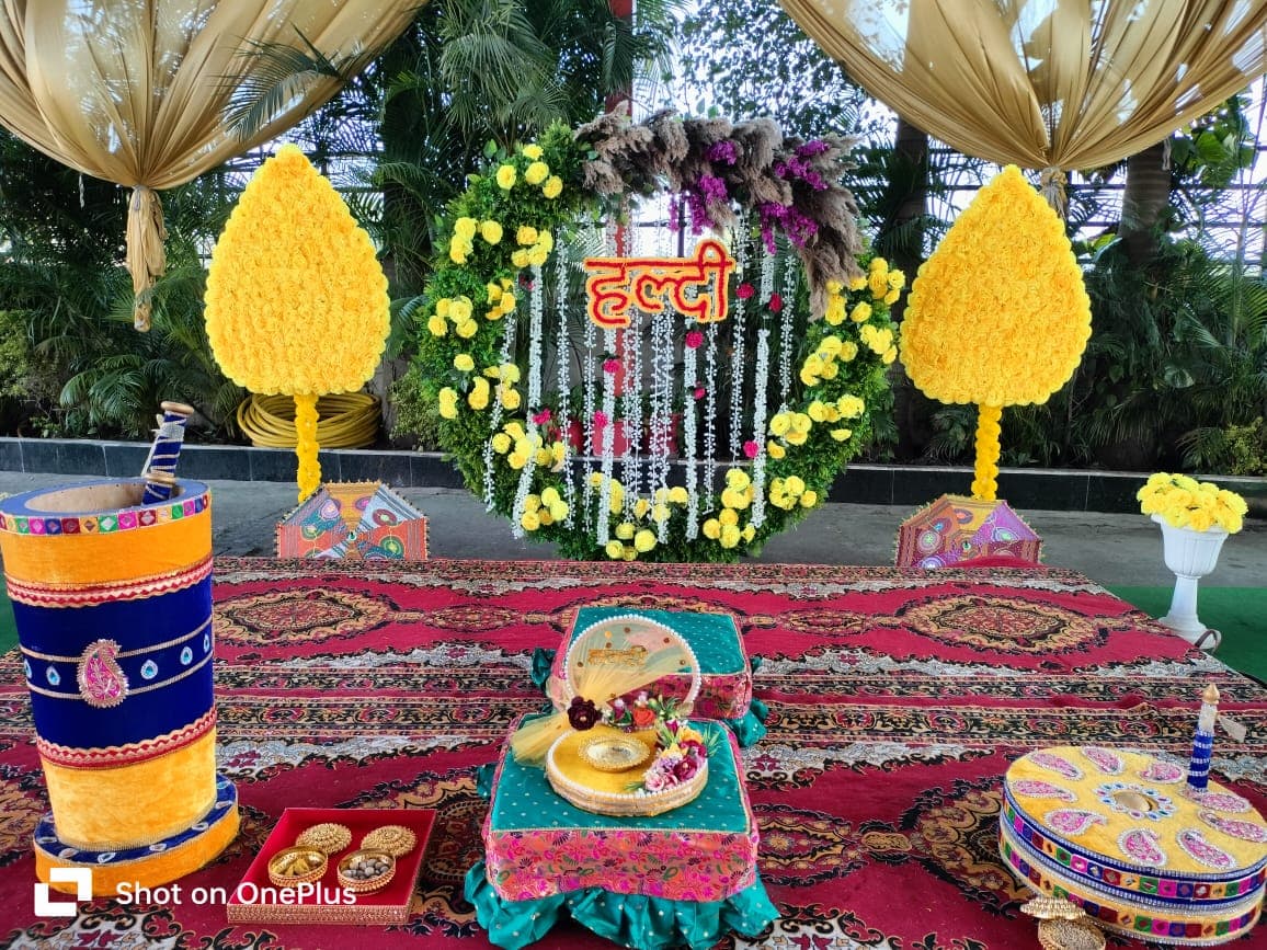 Décor and table styling from a live function — Prachiti Caterers, Indore